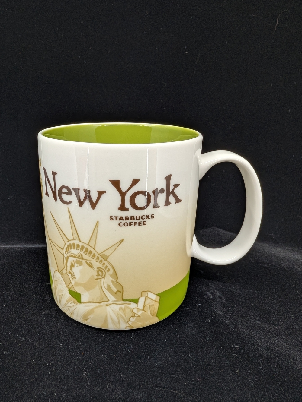 Starbucks Coffee New York Ceramic Mug 2010 Collector Series White/Green Interior